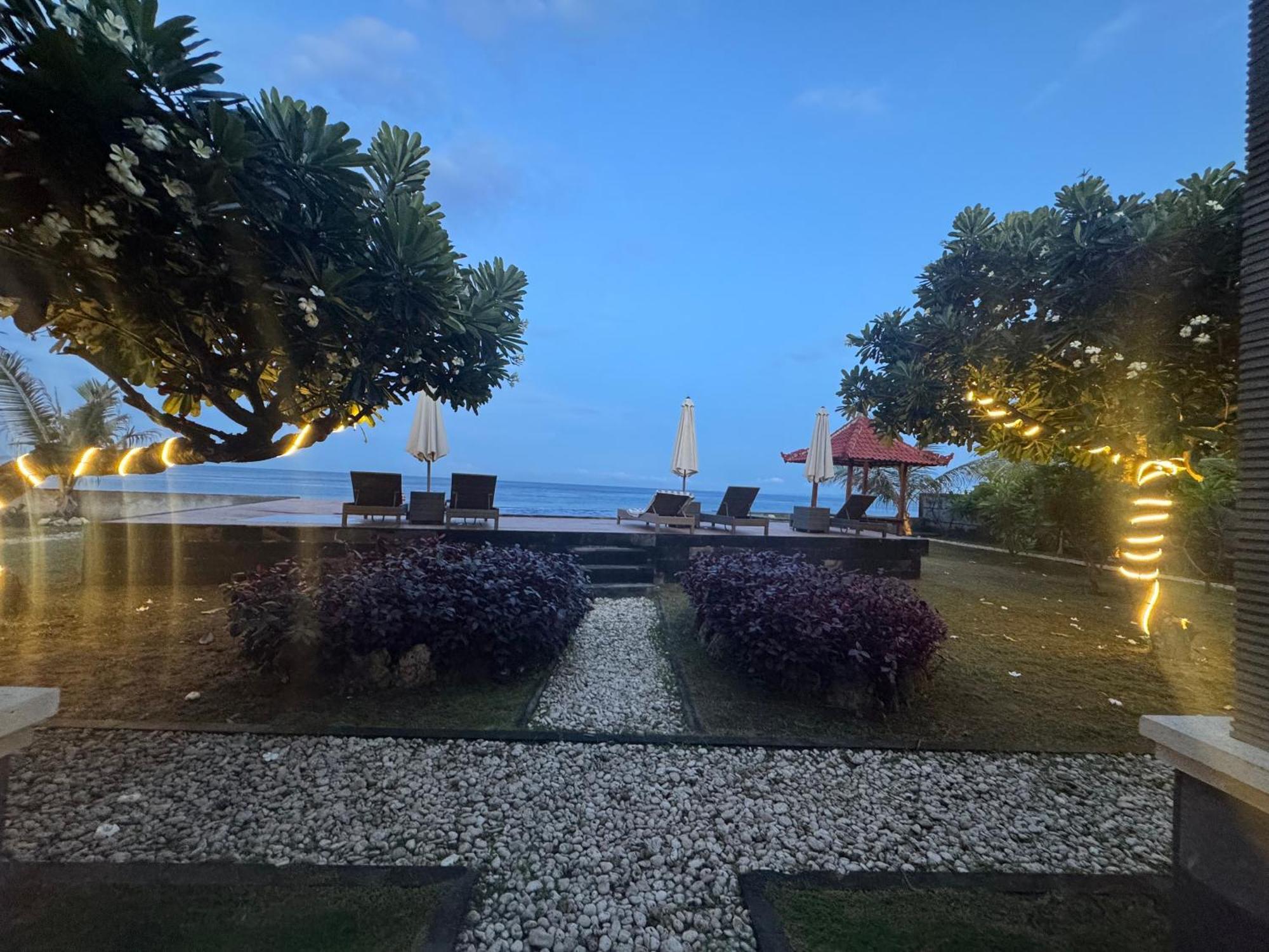 Cave Beach Bungalow Semaya Exterior foto
