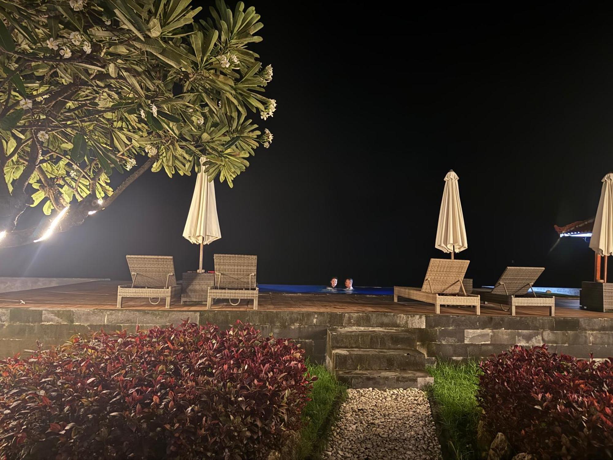 Cave Beach Bungalow Semaya Exterior foto